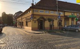 Даніель&Ніколет